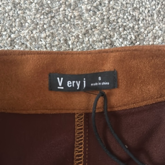 Velvet Skirt - Picture 2 of 2